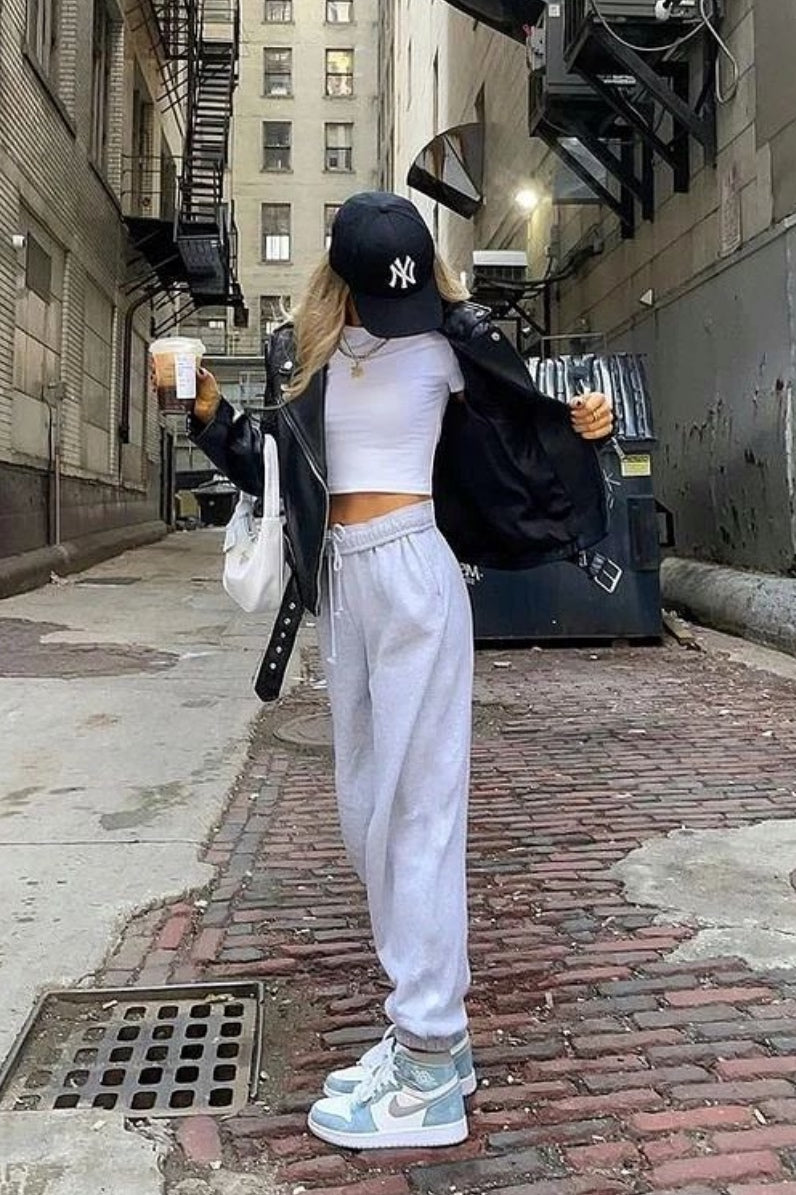 Beyond Yoga Cozy Fleece Weekend Sweatpant in Beyond Yoga Cozy Fleece Weekend Sweatpant in