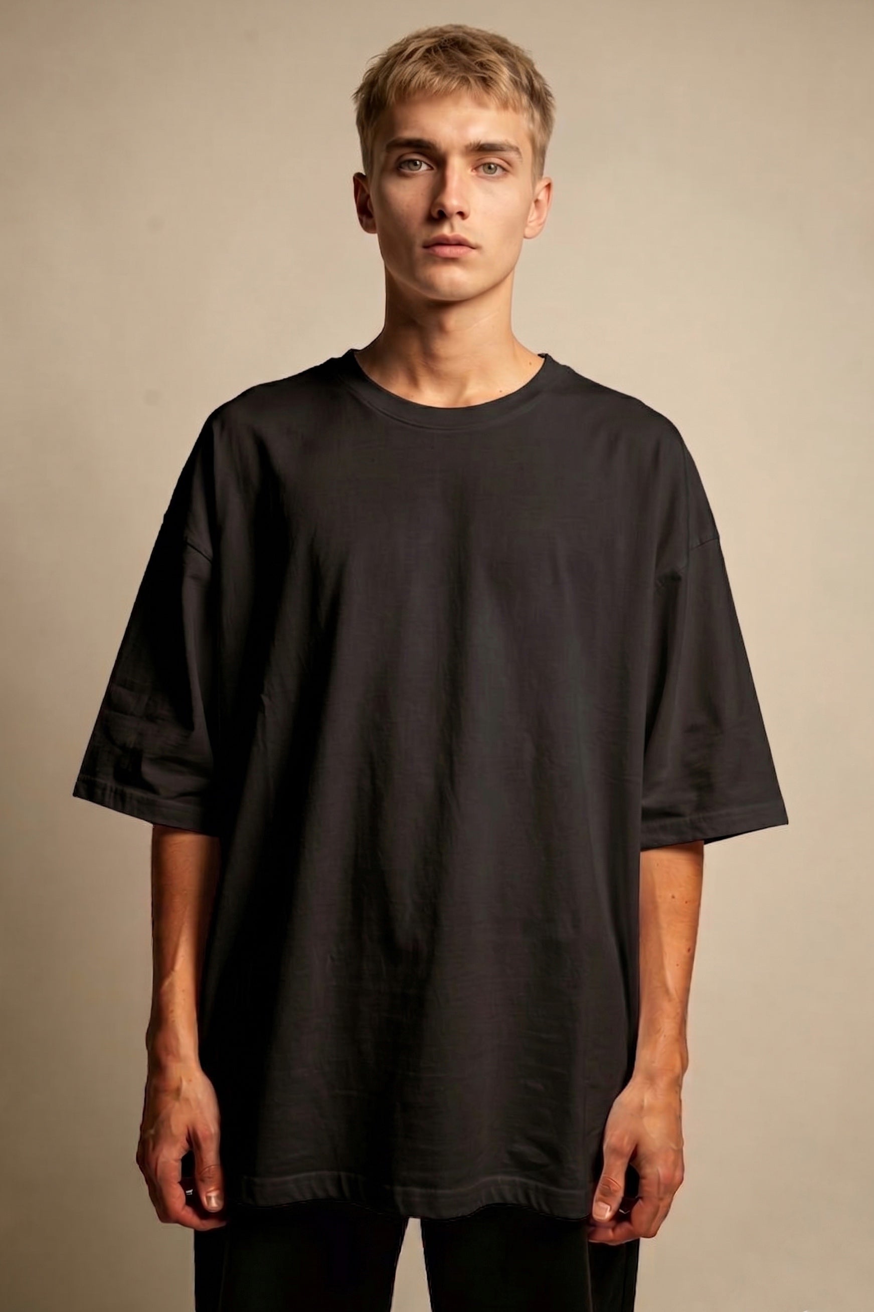 Maxi T-shirt "Basic" Black Unisex