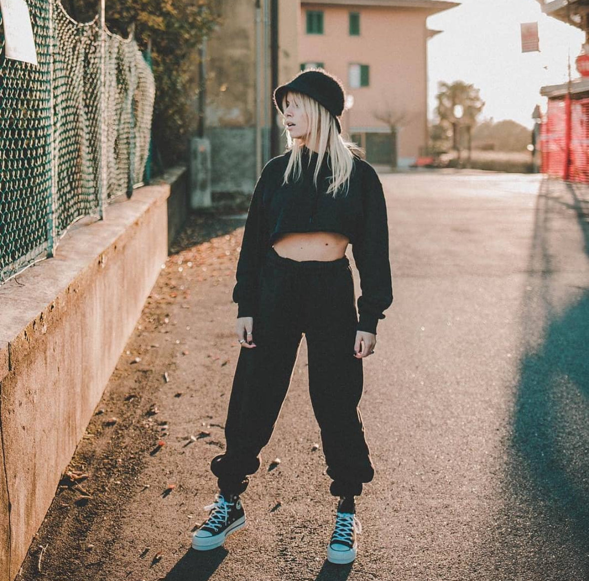 Felpa "Cozy" cropped Black