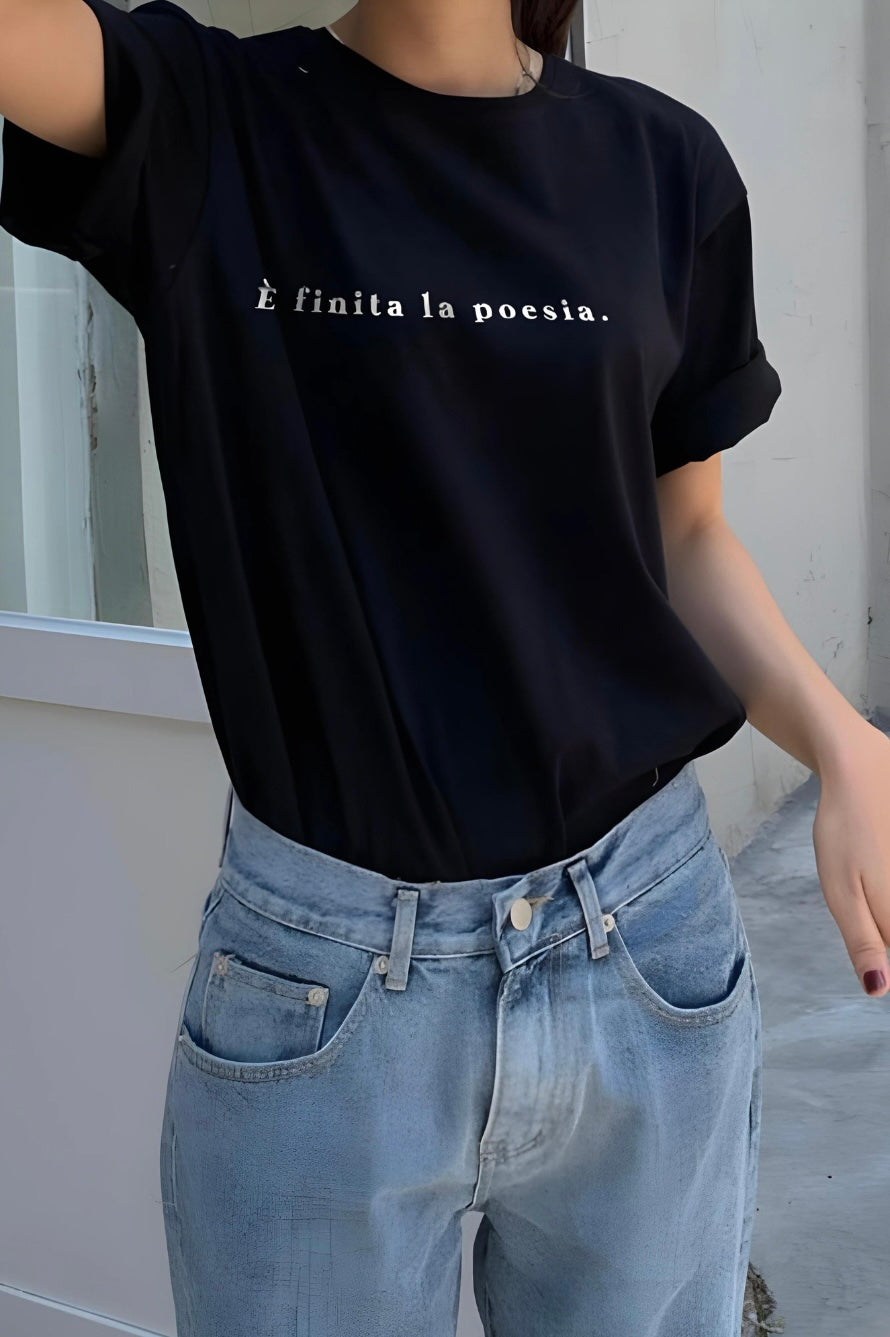 T-Shirt "E' finita la poesia" black